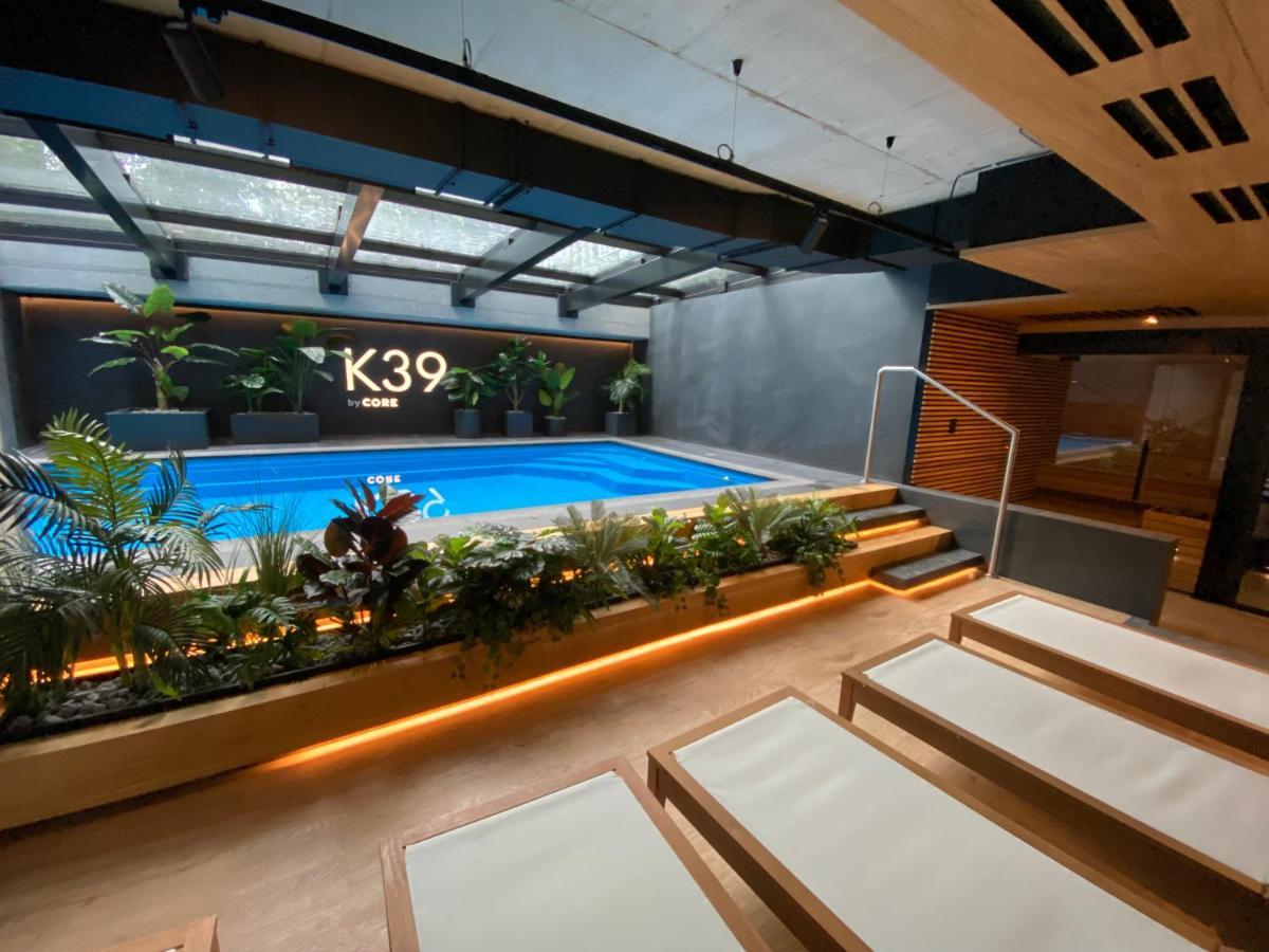 Industrial Vistula Free Parking & Gym Krakau